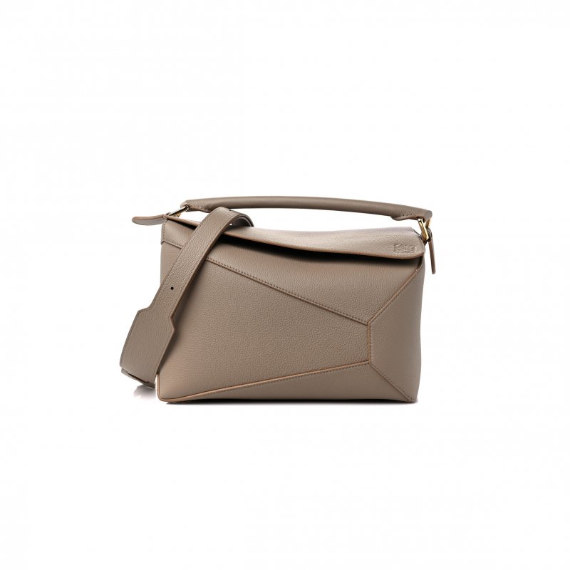 (image for) LOEWE GRAINED CALFSKIN SMALL PUZZLE EDGE BAG SAND (24*16.5*10.5cm)