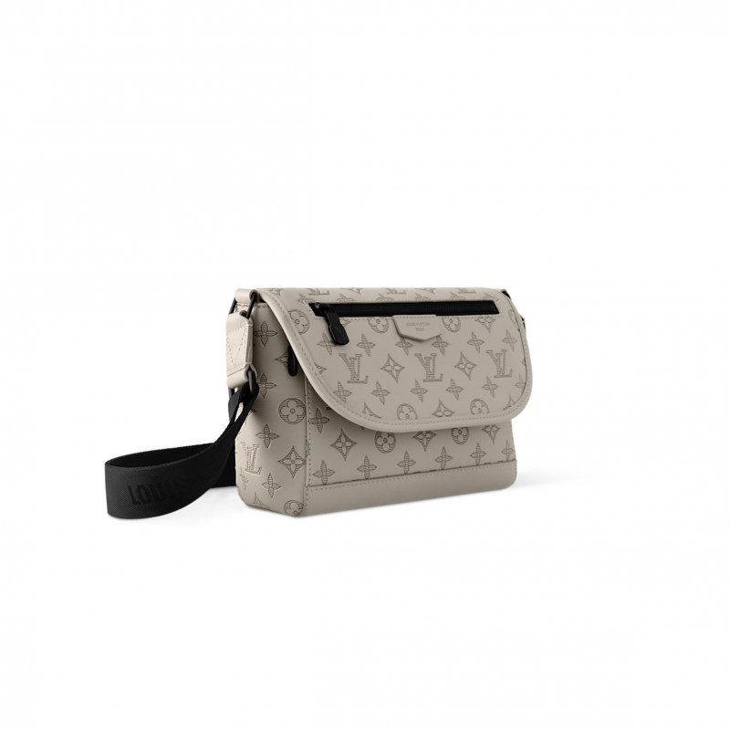 (image for) LOUIS VUITTON MASTER PULSE MESSENGER M14912 (27*17*11cm)