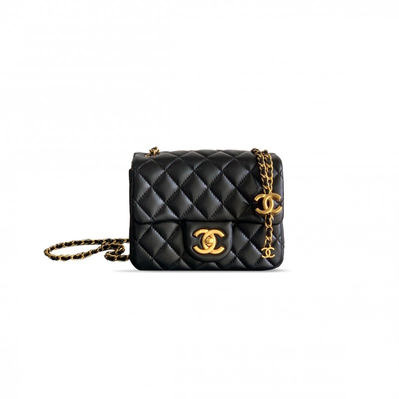 (image for) CHANEL MASTER FLAP BAG SHINY LANBSKIN IN BLACK 255229 (18*13.5*7cm)